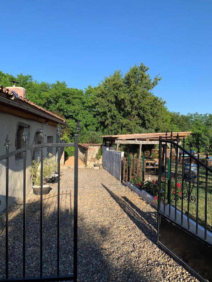 Gites De Verger, Stylish Self Catering Cottages In Sos Exterior photo
